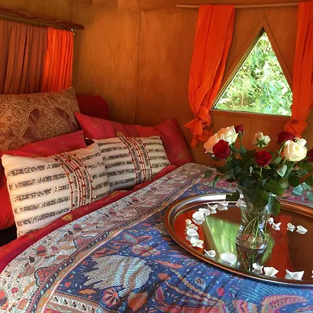 Kuscheliger Zirkuswagen Im Wildgarten Luxe tent *