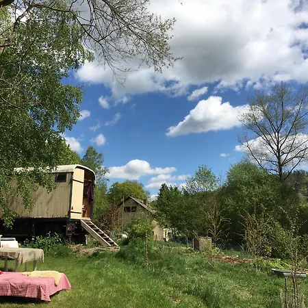 Kuscheliger Zirkuswagen Im Wildgarten * ヴィッツェンハウゼン