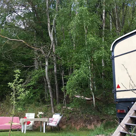 Luxe tent Kuscheliger Zirkuswagen Im Wildgarten Witzenhausen