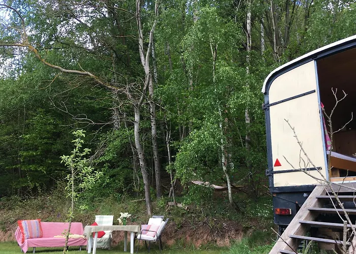 Οργανωμένο κάμπινγκ Kuscheliger Zirkuswagen Im Wildgarten Witzenhausen